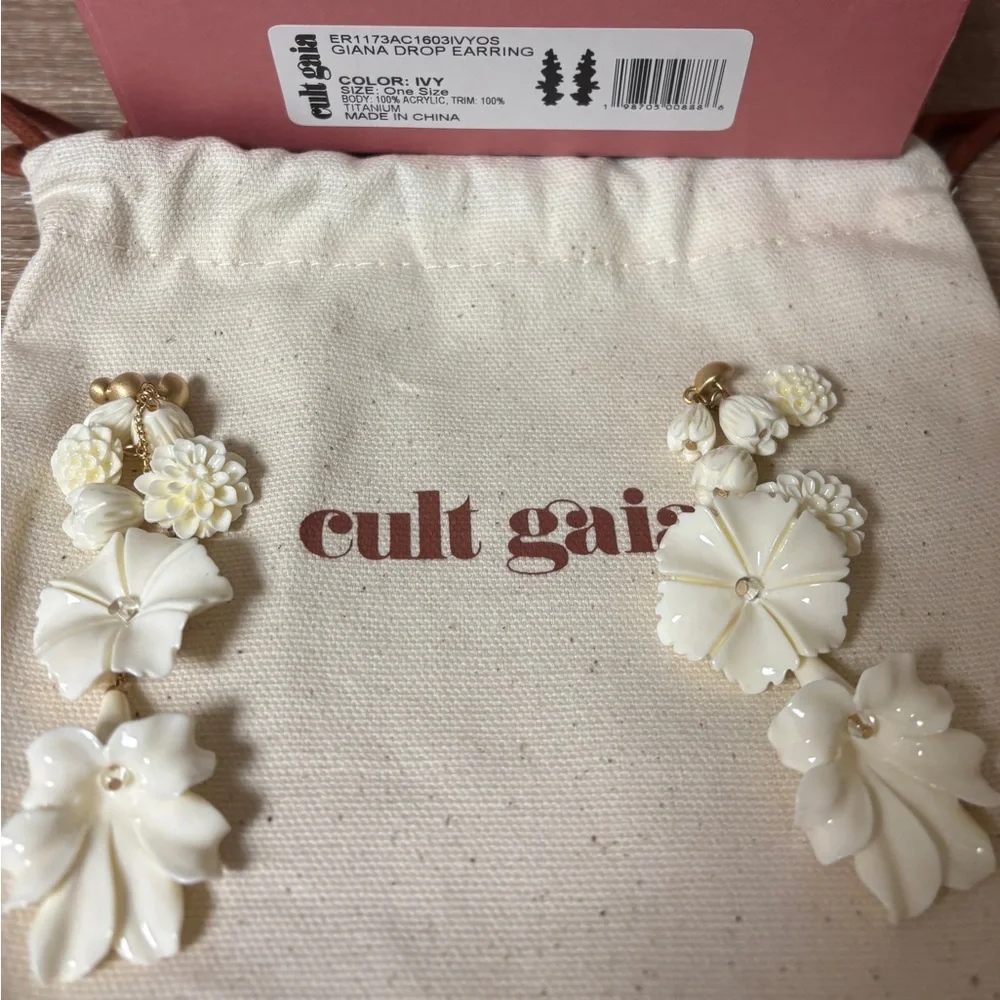 Cult Gaia Ivory Giana Drop Earrings - Picture 1 of 4